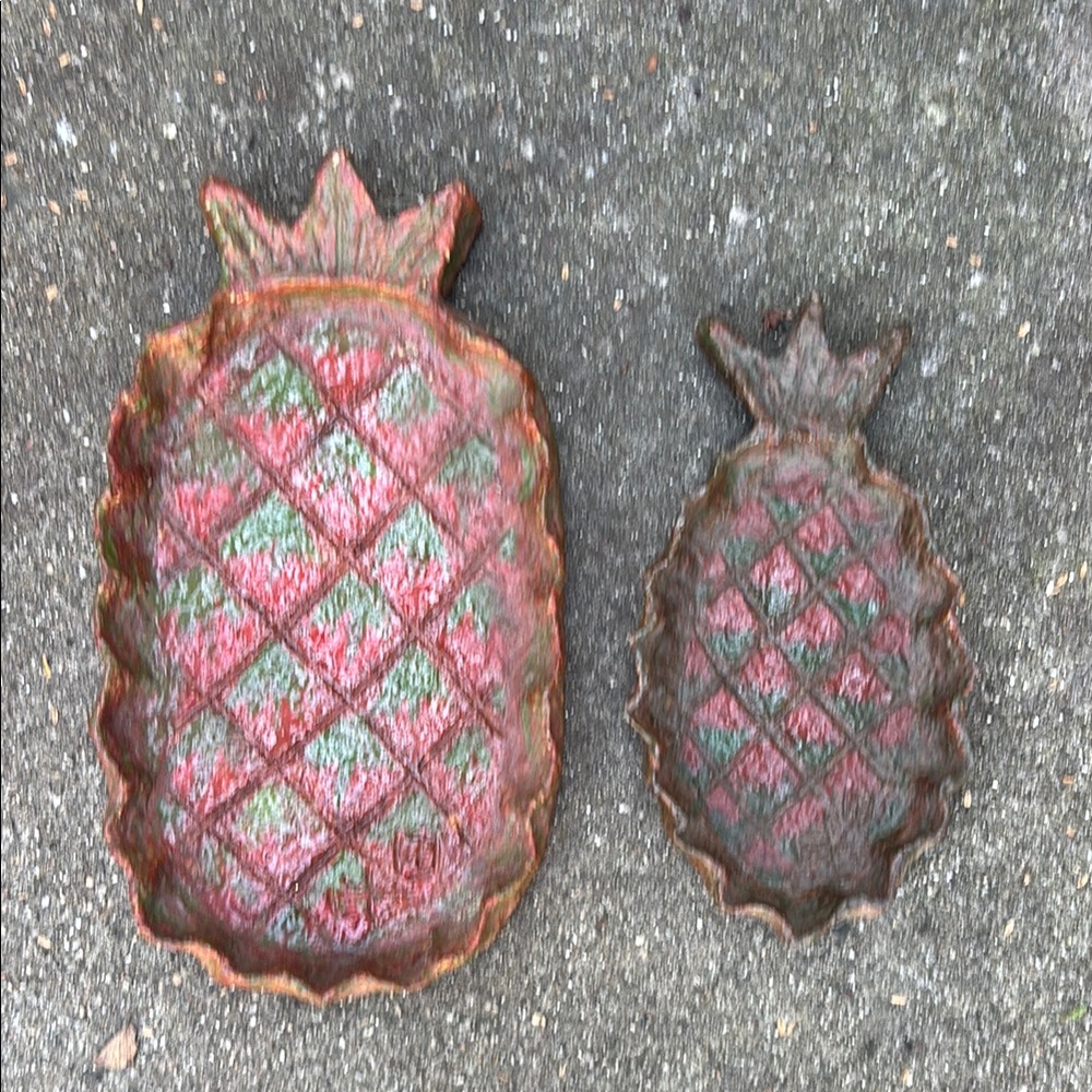 Set of 2 Novelty Kitsch Vintage Rustic Pineapple Accent Nesting Trays Signed